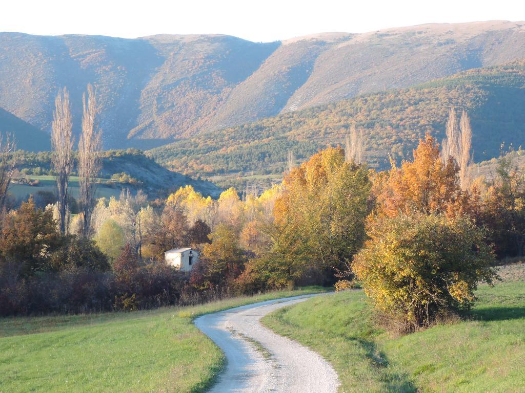 Gites Chameyer Rosans Exteriör bild